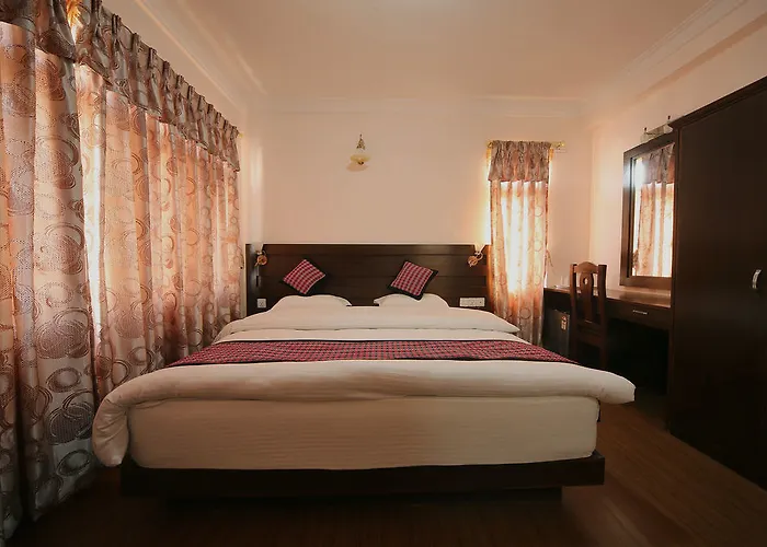 Отель Bliss International 3*